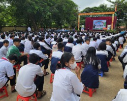 Hoạt động ngoại khóa điểm "xây dựng trường học hạnh phúc"  tại trường THCS Thị Trấn Điện Biên Đông