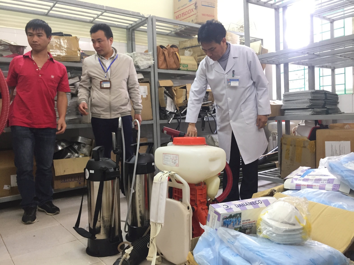 Điện Biên Đông (Điện Biên): Tiếp tục triển khai khử khuẩn trường lớp học phòng chống dịnh